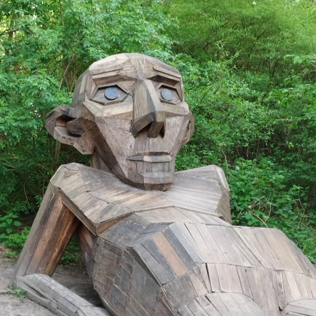 Copenhagen: Six Forgotten Giant Sculptures Tour by Bus - A ten-minute pause at Spisestedet Mosen