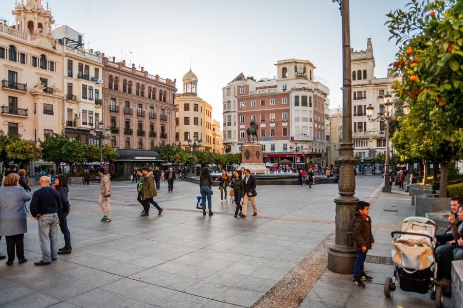 Córdoba: City Sightseeing Hop-On Hop-Off Bus Tour - The red Panoramic Route from the river to Santa Marina