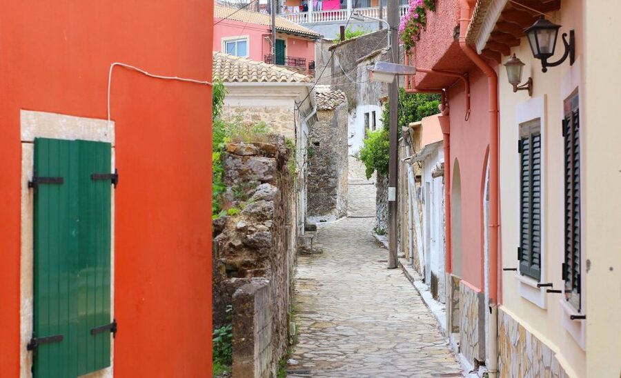 Corfu: Shore & Shared – Palaiokastritsa, Lakones, Kratsalo - What the minibus ride is like