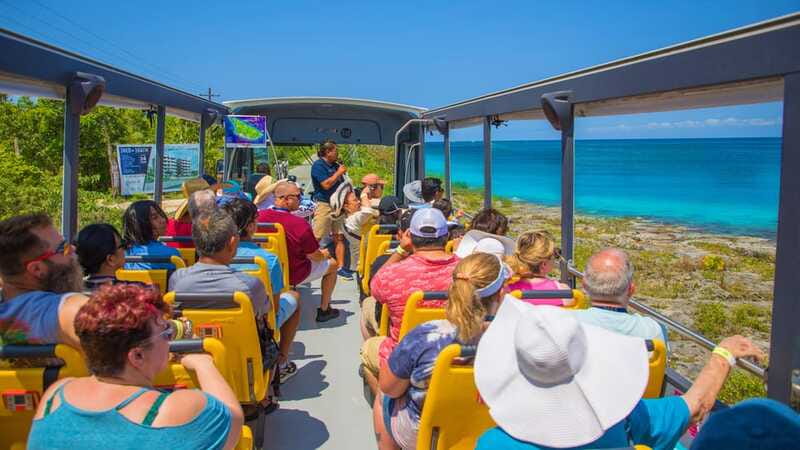 Cozumel: Open Top City Tour & Beach Break - Monuments that frame Cozumel’s public story