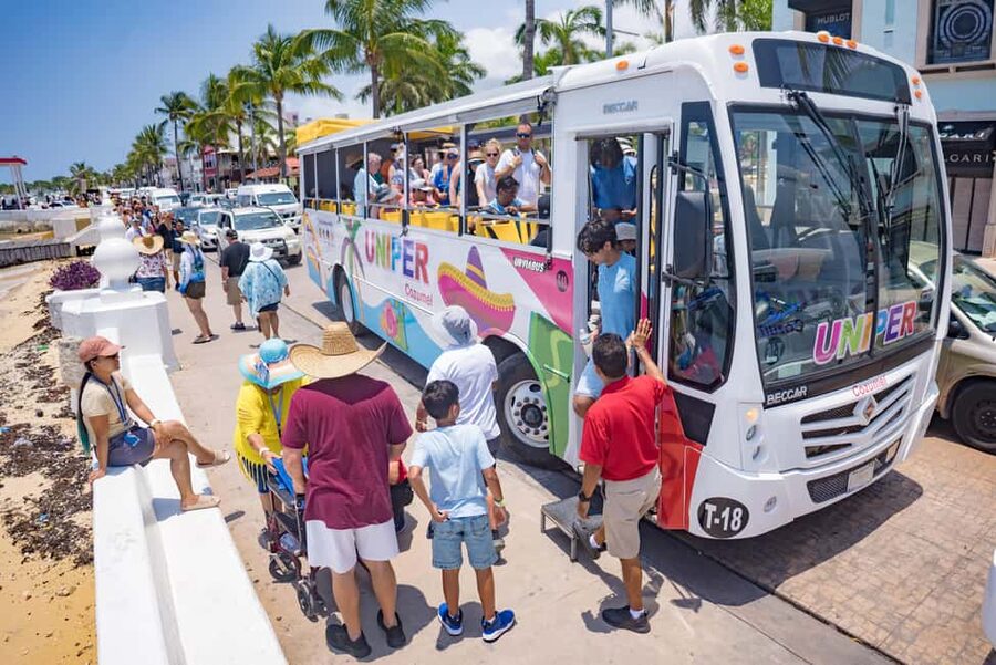 Cozumel: Open Top City Tour & Beach Break - Bus timing, comfort, and the return to port