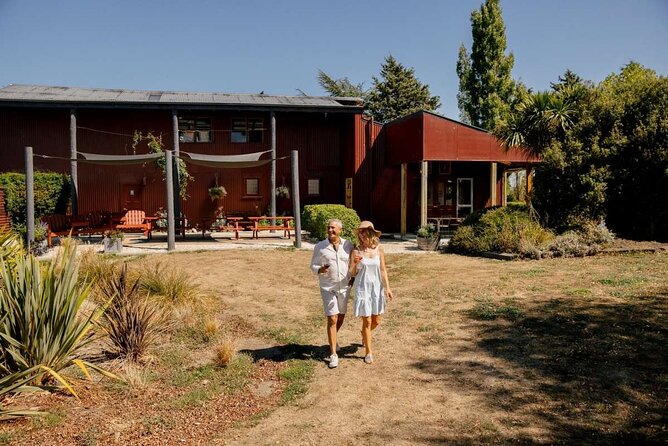 CRUISE SHIP DAY LYTTELTON Hop On Hop Off Wine Tours to Waipara - Amberley food stops and a classic cafe