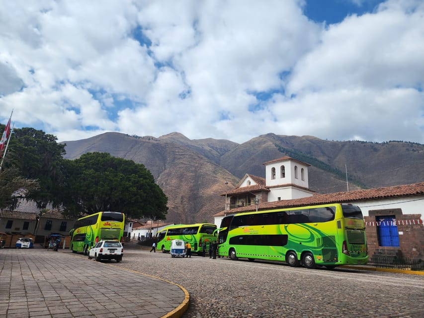 Cusco: Bus Turistico Puno Cusco con Tour y Buffet - What the bus is like for ten hours