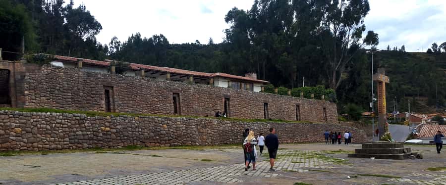 Cusco: Sightseeing Tour of the City on an Open-Top Bus - Language, timing, and the value of the guide