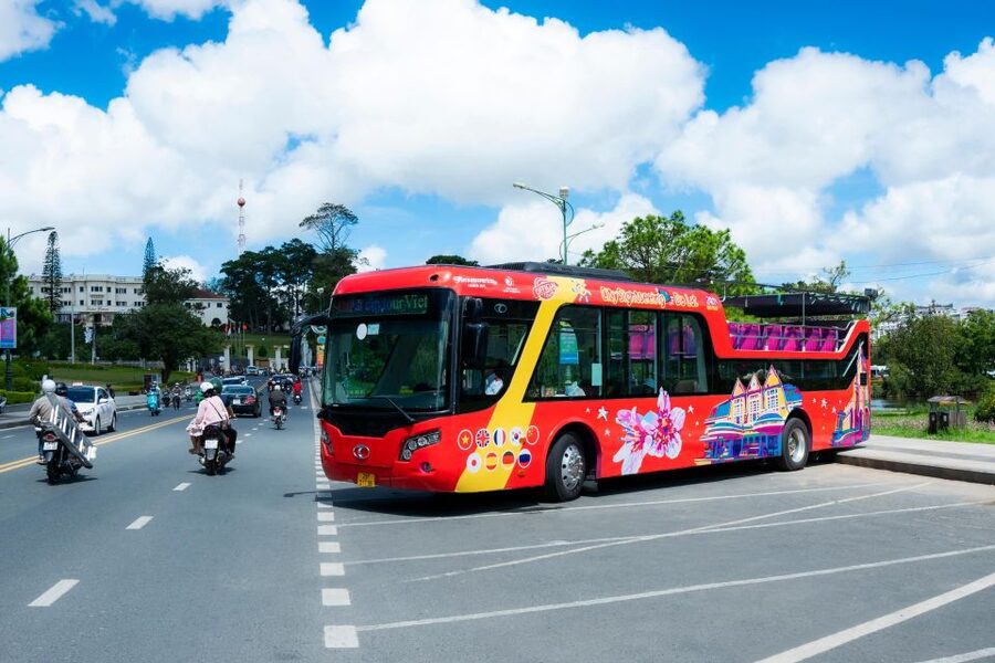 Da Lat: City Sightseeing Hop-On Hop-Off Bus Tour - Stop 5: Bao Dai Palace I