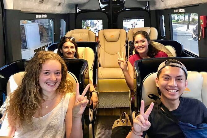 Da Nang - Hue: Daily Limousine Bus - The road toward Hue and the Hai Van Pass
