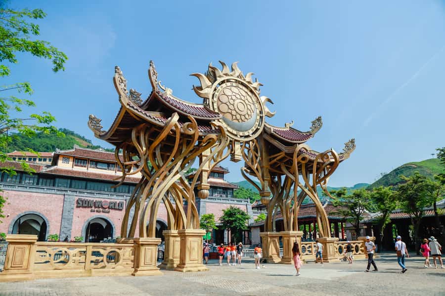 Danang: Golden Bridge by Private Car or Bus w hotel pickup - Should You Book the Da Nang Golden Bridge Transfer?