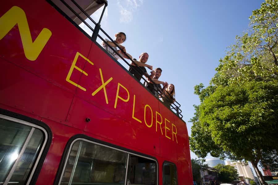 Darwin: Crocosaurus Cove Entry & Hop-on-Hop-Off Bus Tour - Starting with Crocosaurus Cove in central Darwin