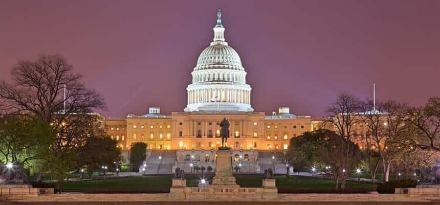 DC: Hop-on Hop-off, Arlington Walking Tour, and Night Tour - One ticket, three very different DC experiences