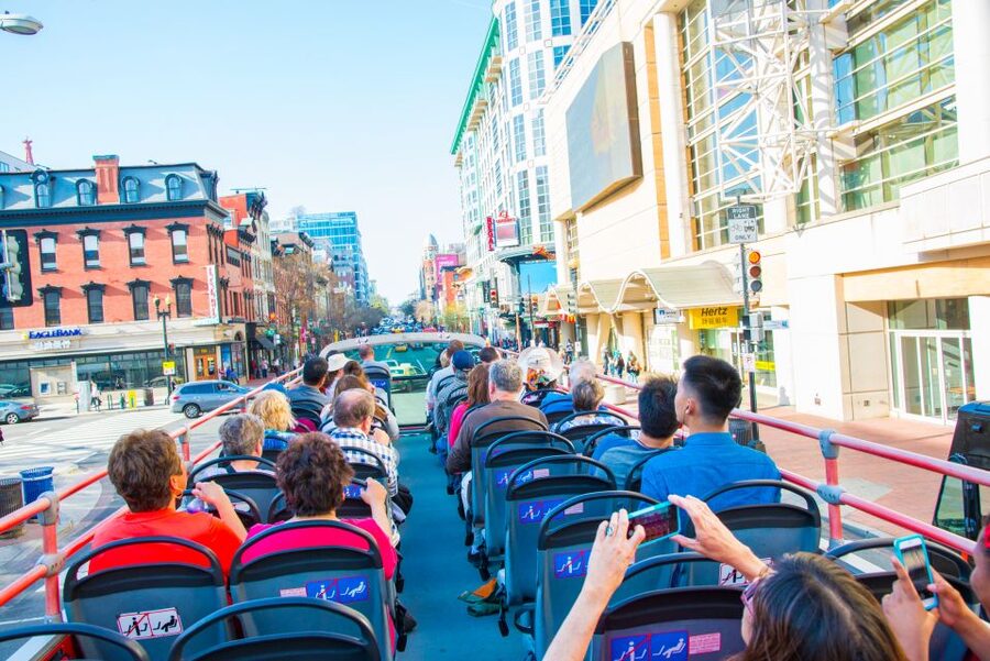DC: Hop-on Hop-off, Arlington Walking Tour, and Night Tour - The 6:30pm panoramic night ride