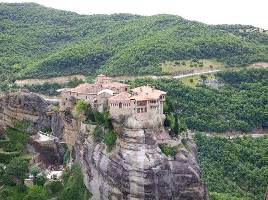 Delphi and Meteora: 2-Day Bus Tour from Athens - The coach ride and group-tour tradeoff