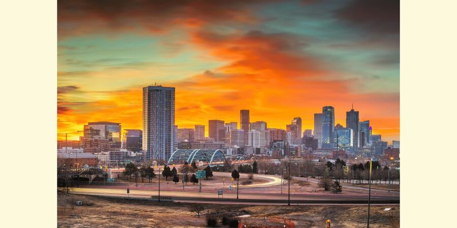 Denver: City Highlights, Views, and Secret Spots Bus Tour - Mountain views and the value of the photo stops
