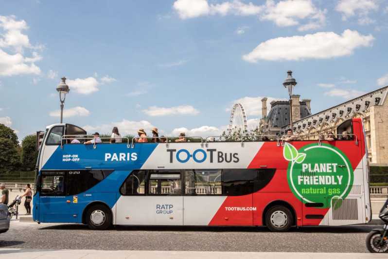 Disneyland Paris: Bus Sightseeing Tour in Paris - The one-hour ride into Paris