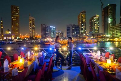 Big Bus Panoramic Night Tour & Optional Dinner Cruise