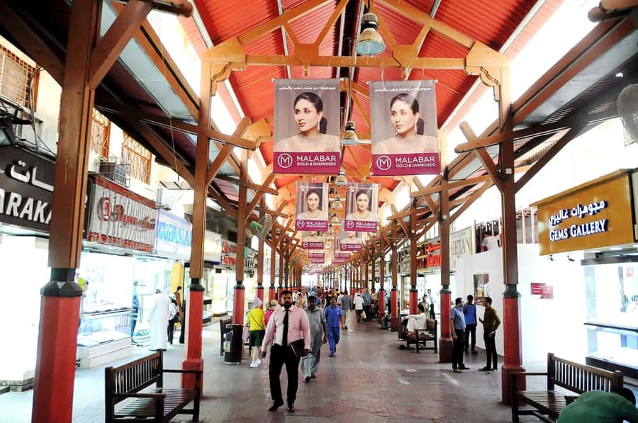 Dubai Heritage & Burj Khalifa Experience - Spice Souk: smells, shops, and sales pressure