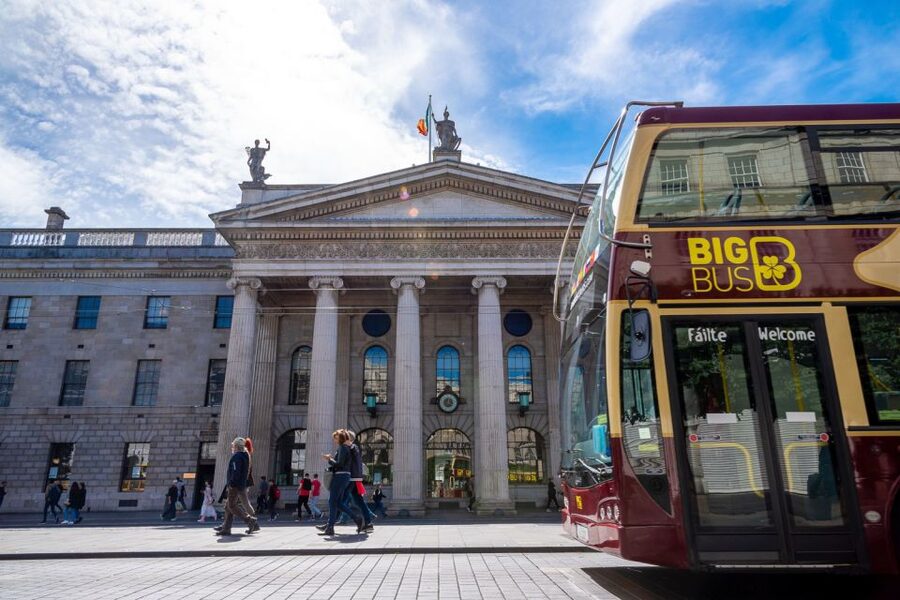Dublin: Big Bus Hop-On, Hop-Off Tour with Live Guide - Temple Bar, Dublin Castle, and the cathedral quarter