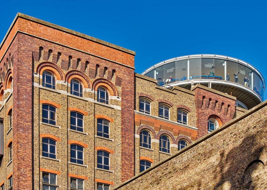 Dublin: Guinness Storehouse Ticket & Hop-on Hop-off Bus Tour - Phoenix Park and the Wellington Monument