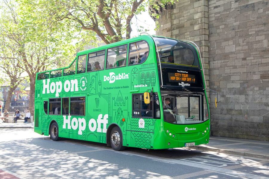 Dublin: Hop-on Hop-off Bus Tour - City Hall, Temple Bar, and Dublin Castle