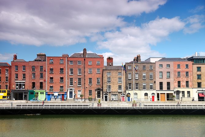 Dublin Public Transport and Hop-On Hop-Off Sightseeing Bus Tour - Using Dublin Bus, Luas, DART, and commuter rail