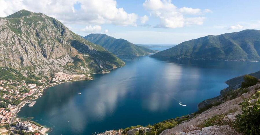 Dubrovnik: Montenegro Day Trip by Bus and Boat - Cruising through Montenegro’s fjord-like bay