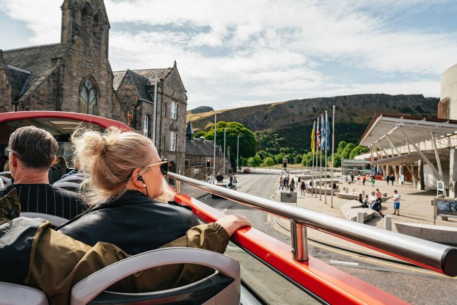 Edinburgh: City Sightseeing Hop-On Hop-Off Bus Tour - The Royal Mile from Lawnmarket to Holyrood