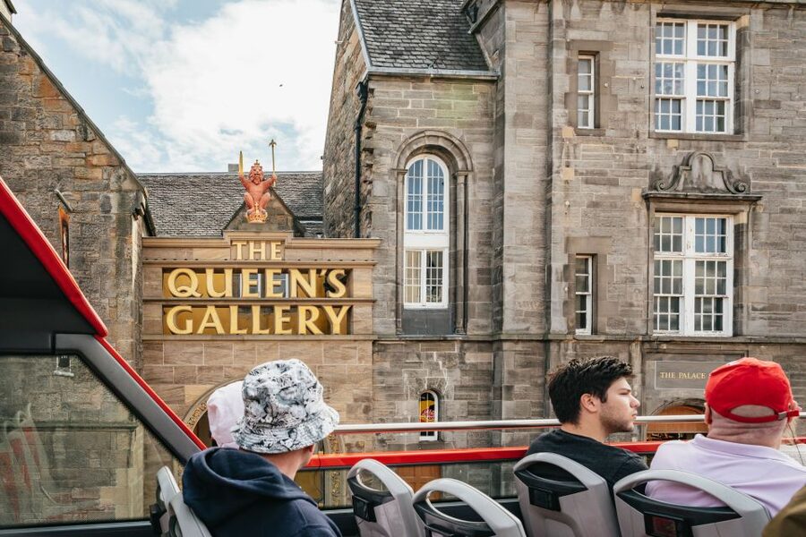 Edinburgh: City Sightseeing Hop-On Hop-Off Bus Tour - National Museum of Scotland and central stops
