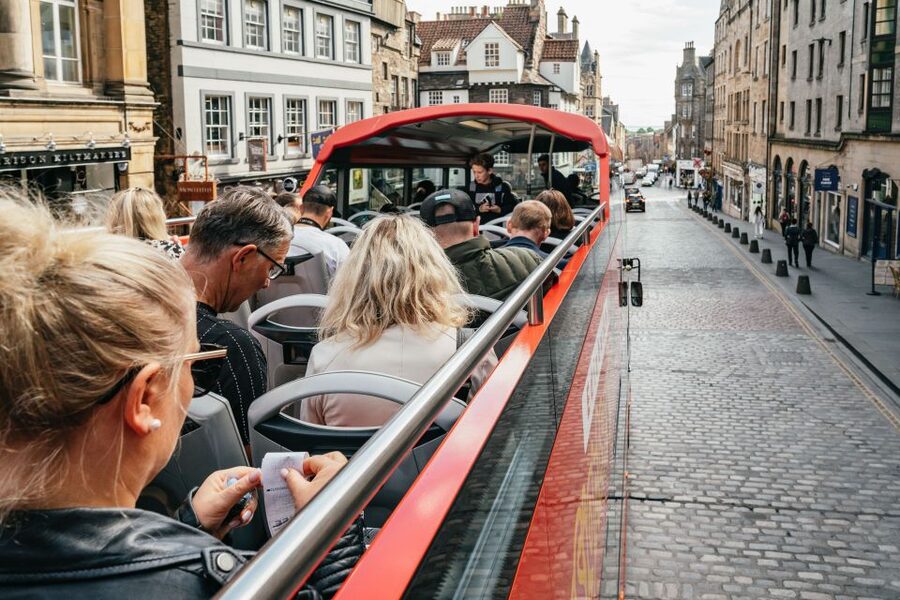Edinburgh: City Sightseeing Hop-On Hop-Off Bus Tour - Commentary for adults and children