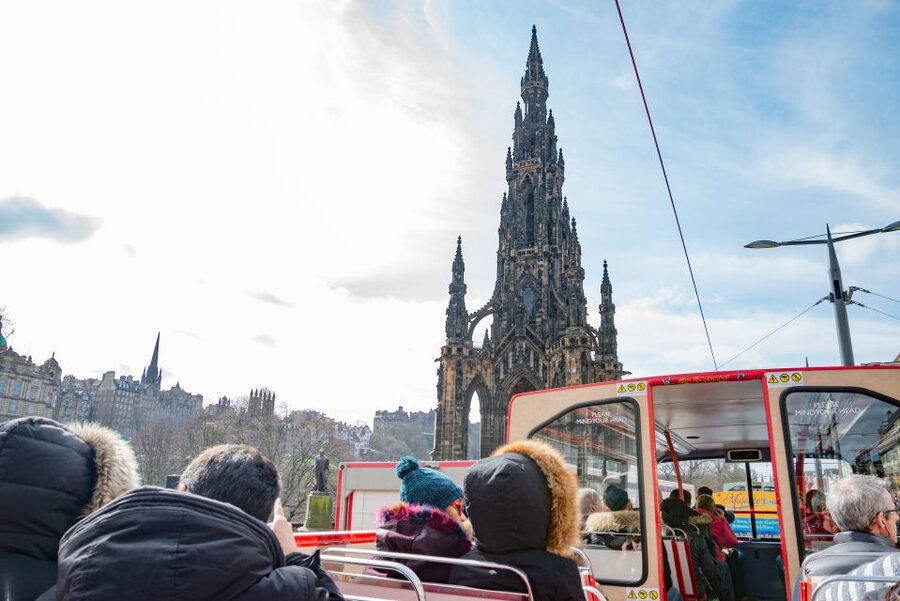 Edinburgh: Hop-On Hop-Off Bus Pass with 3 City Tours - What the experience does best, and where it falls short
