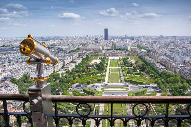 Eiffel Tower and City Tour by Bus with Seine River Cruise Option - What the tour guide actually does