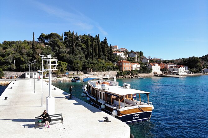 Explore Elaphiti Islands by Boat Tour: Hop-on-Hop-off Adventure - Who should book this island day