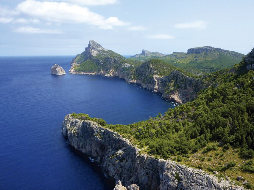 Formentor: Xperience Bus and Boat Tour from the North - Formentor Beach Allows 90 Minutes to Slow Down