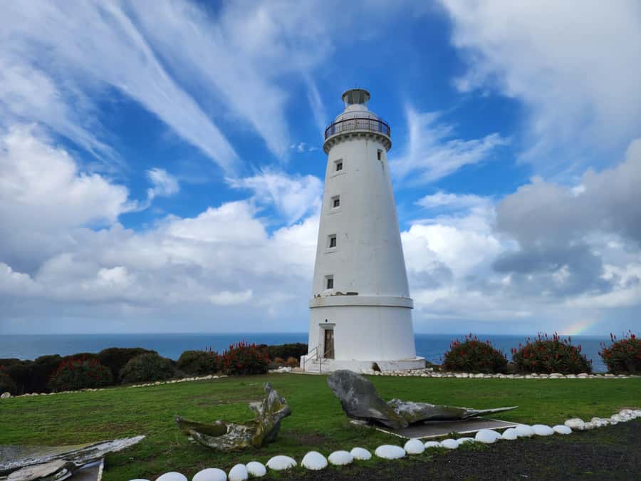 From Adelaide: Premium 2-Day Kangaroo Island Minibus Tour - Seal Bay with time on the sand