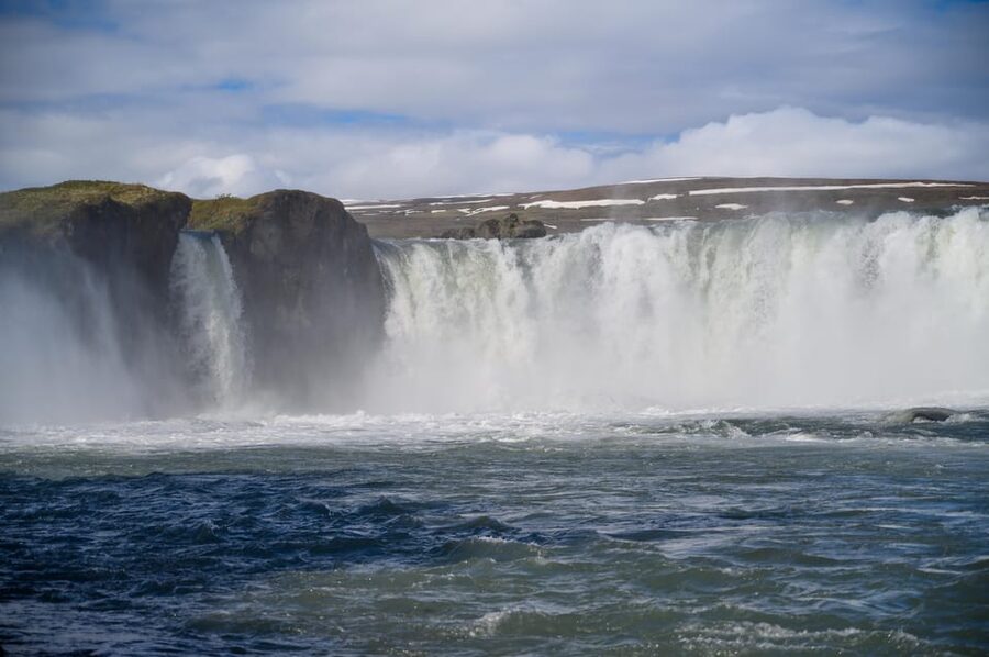 From Akureyri: Goðafoss Express Minibus Tour - The 30-minute ride through North Iceland