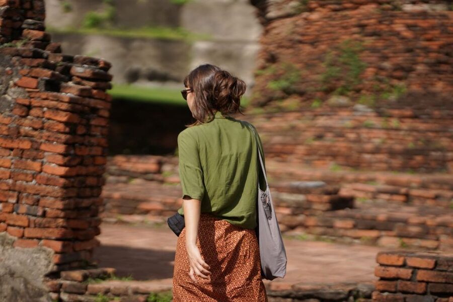 From Bangkok: Ayutthaya Historical Day Tour by Bus - Wat Mahathat and the Buddha in the tree roots