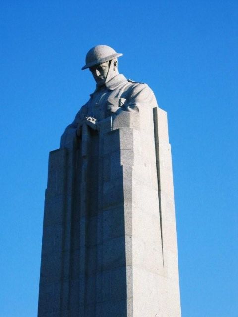 From Bruges: Great War Flanders Fields Minibus Tour w/ Lunch - Poppies, timing, and the best season to go