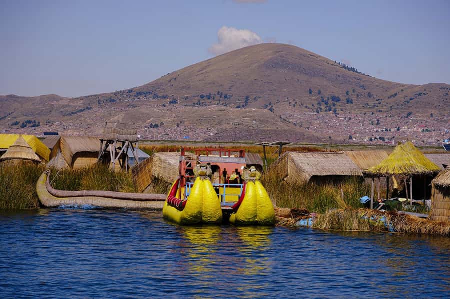 From Cusco: Titicaca Lake - Full day tour with sleeper bus - Returning to Cusco at 5:30 AM