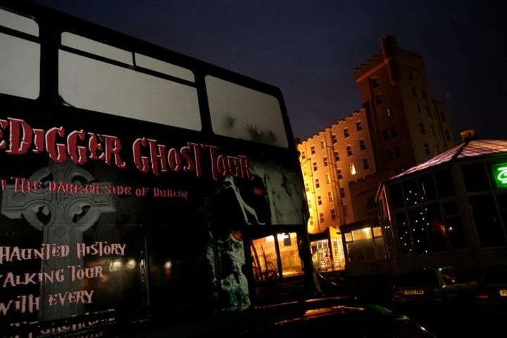 From Dublin: Gravedigger Ghost Bus Tour - A 4D ride into Dublin’s darker past