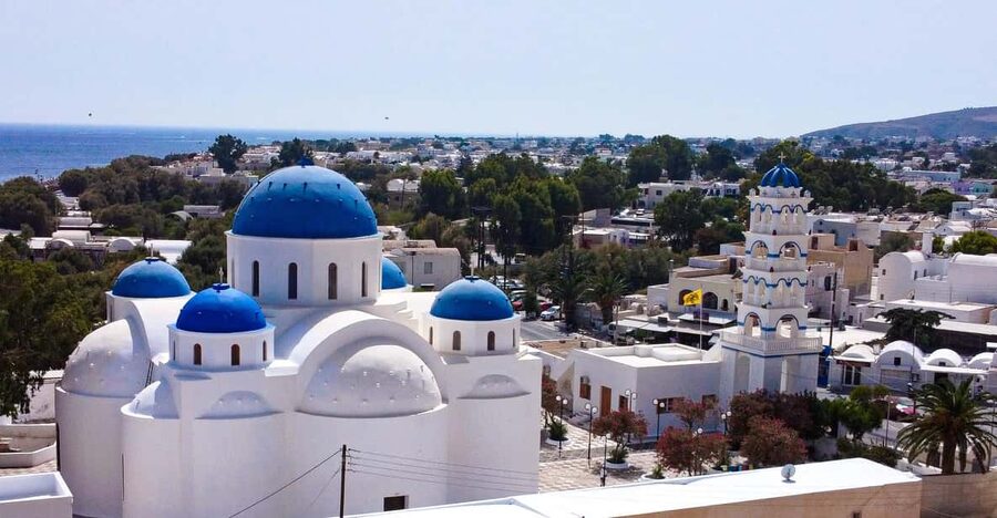 From Fira: Santorini Highlights Minibus Tour with Oia Sunset - Megalochori offers a quieter village pause