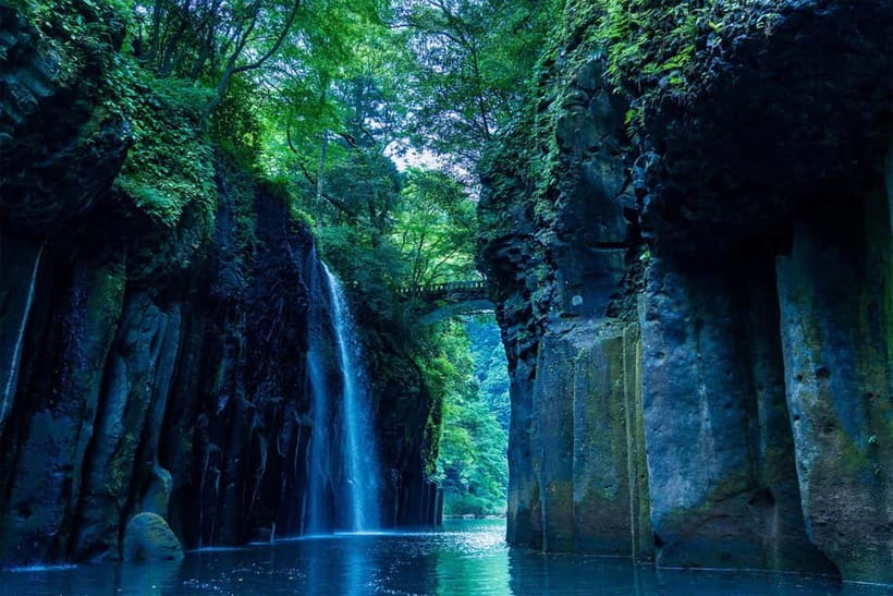 From Fukuoka: Mythical "Takachiho" Day Trip by PRIVATE Bus - The 8:00 AM departure and the road to Kumamoto