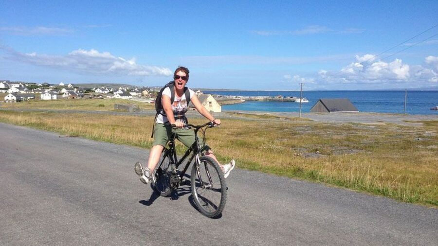 From Galway: Day Trip to Inisheer with Bike or Bus Tour - Key points at a glance