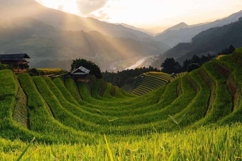 From Hanoi: 1-day Sapa Trekking Tour With Overnight Bus - Leaving Hanoi at 9:30 PM