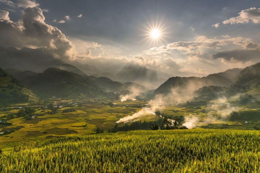From Hanoi: Sapa 2D1N Hotel overnight by Morning bus - From Hanoi to Sapa by morning bus