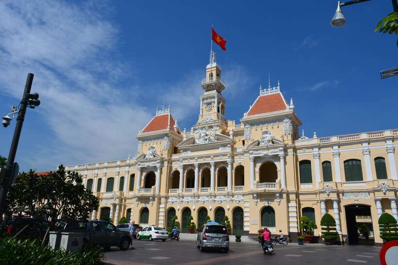 From HCM: City Highlights & Chinatown Trips – Water Bus Tour - One day, many faces of Ho Chi Minh City