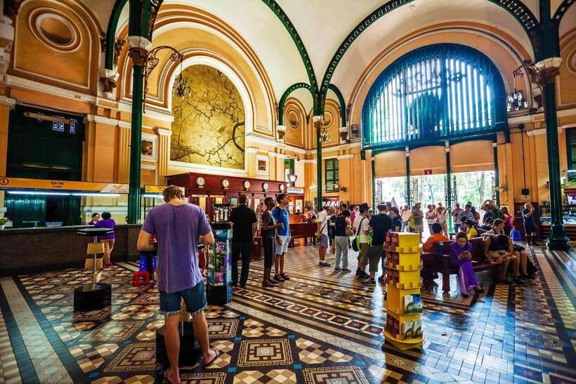 From HCM: City Highlights & Chinatown Trips – Water Bus Tour - Reunification Palace and the story of April 1975