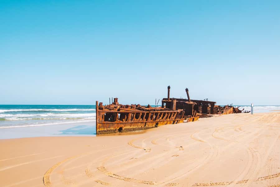 From Hervey Bay: K'gari Getaway Three-day 4WD Coach Tour - Lake McKenzie and the island’s most famous water