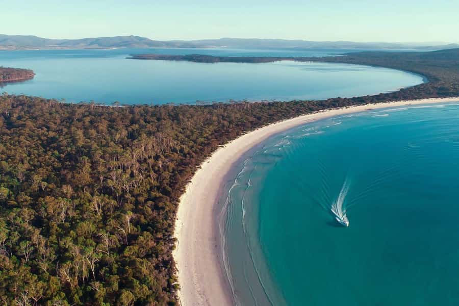 From Hobart: Day Tour to Maria Island with Bus Connection - Sea caves, white beaches, and Shoal Bay