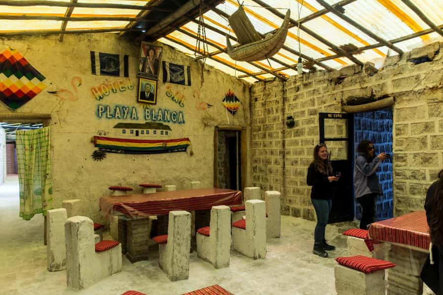 From La Paz: Uyuni Salt Flat Tour & Overnight Roundtrip Bus - The overnight bus from La Paz