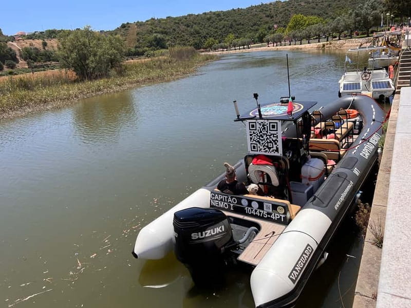 From Lagoa: Visit Silves Town by Boat with Hop Off & Hop On - Arriving in Silves, the old inland capital