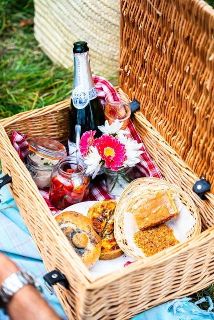 From London: Vintage Bus Wine Tour with Return Train Tickets - Who will enjoy this Sussex wine day?