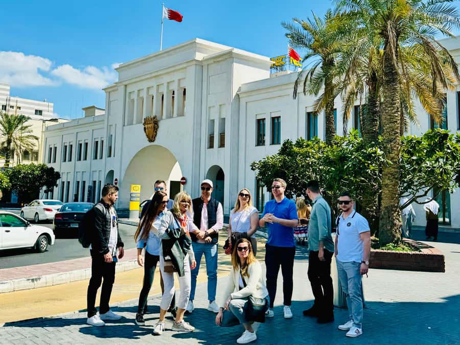 From Manama: Bahrain Guided Trip - Burial mounds and a quick look at Al Safriyah